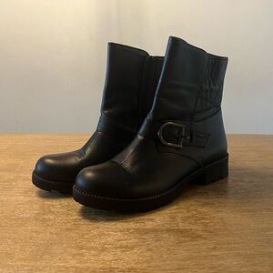 Black Leather Women's Bootie with Buckle